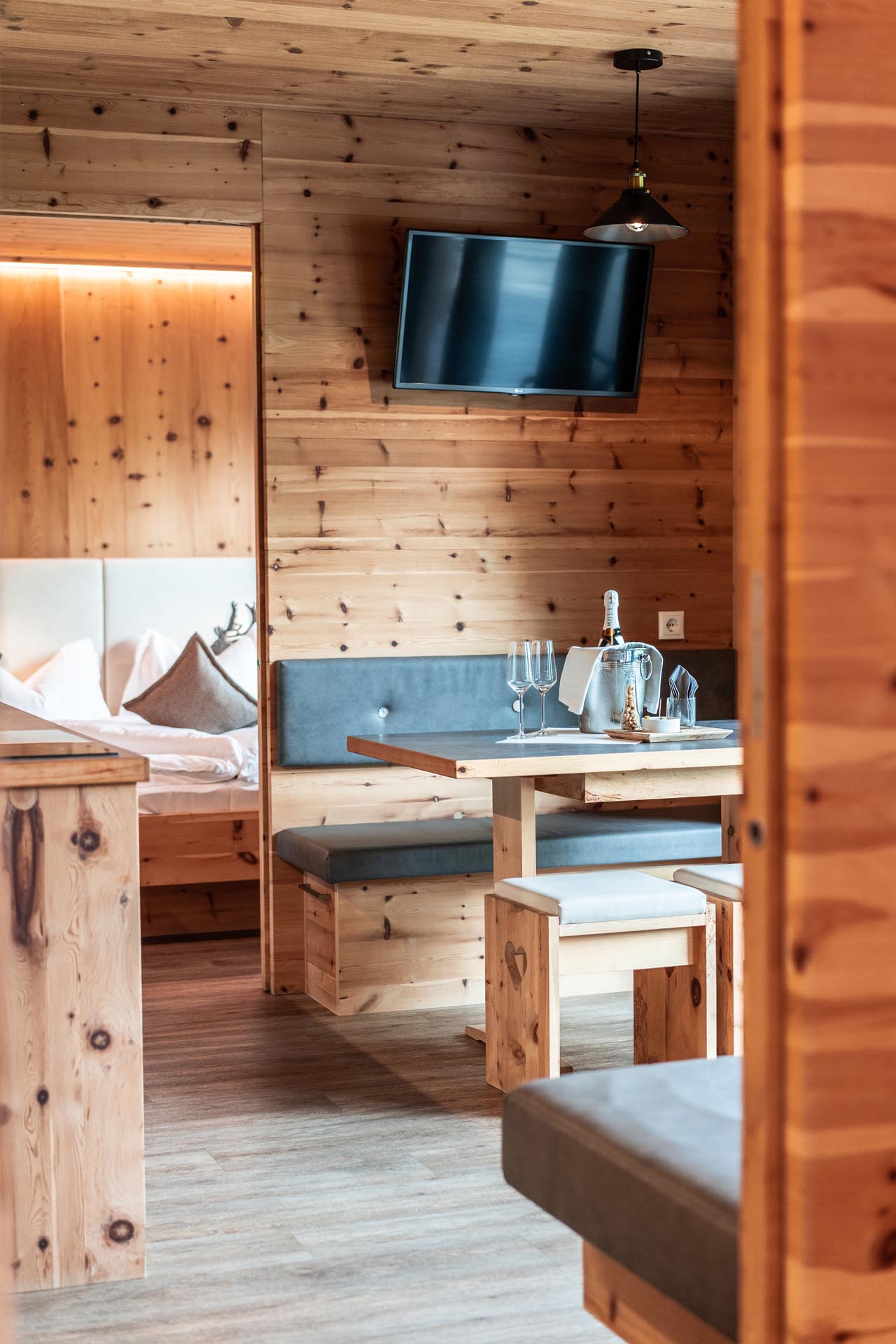 Essbereich in Holzlodge